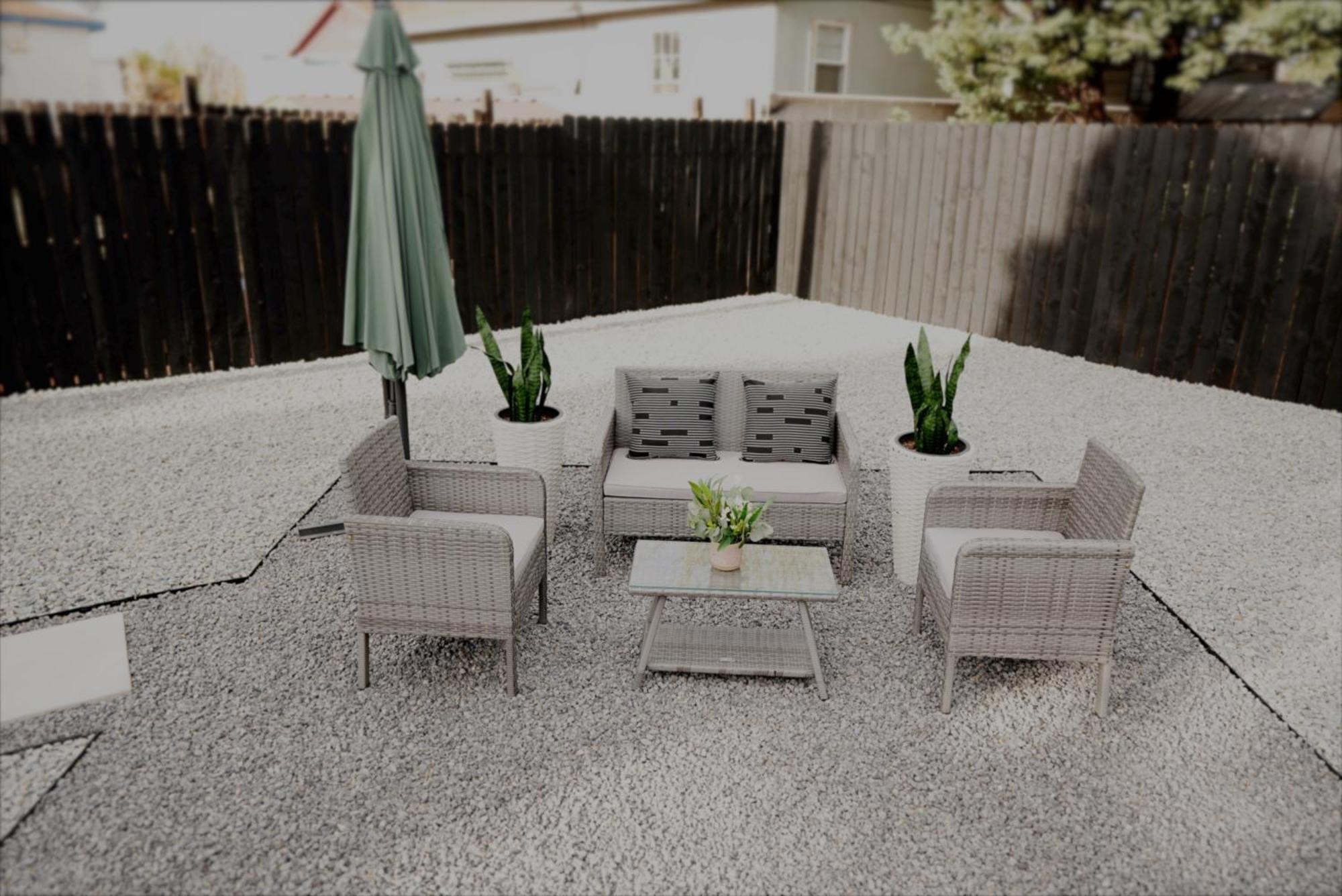 Centrally Located! Remodeled! Huge Backyard! The White House Albuquerque Exterior photo
